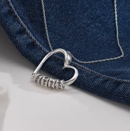 "The Heart of the Family" Necklace verdo